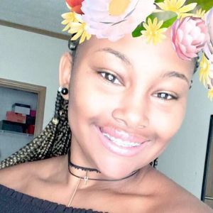 Meet your Posher, Janai